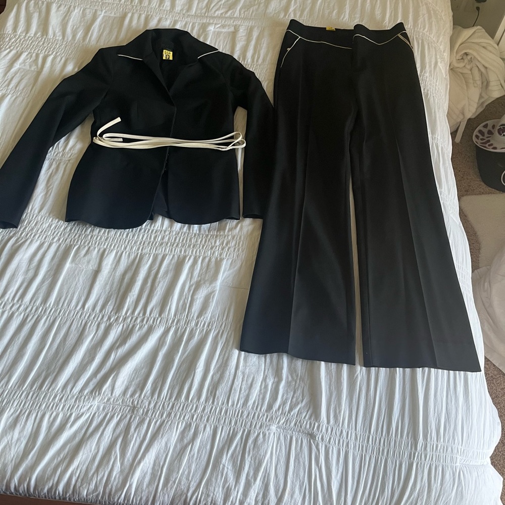 Express Two piece suite.